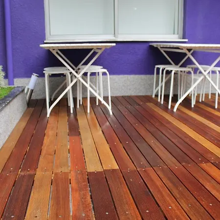 Oporto Excentric Surf / Design Hostel Oporto