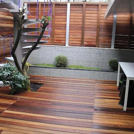 Oporto Excentric Surf / Design Hostel Ostello
